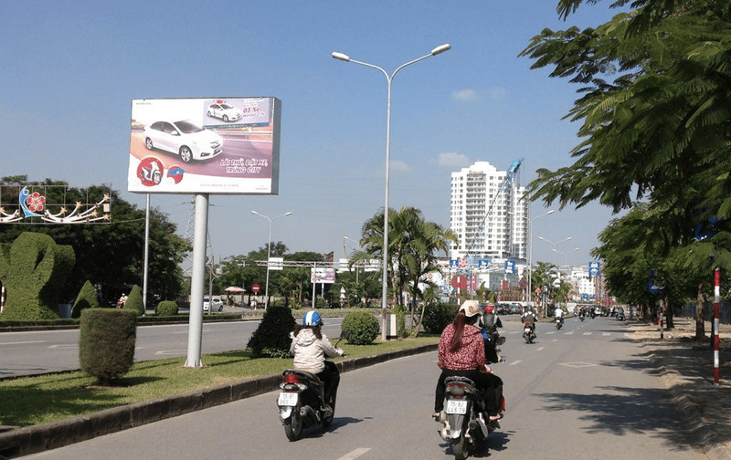 Construction of large billboards