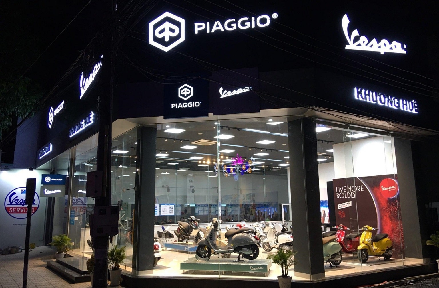 AIT ACCOMPANIES PIAGGIO VIETNAM ON DEVELOPING NEW AGENTS IN 2020