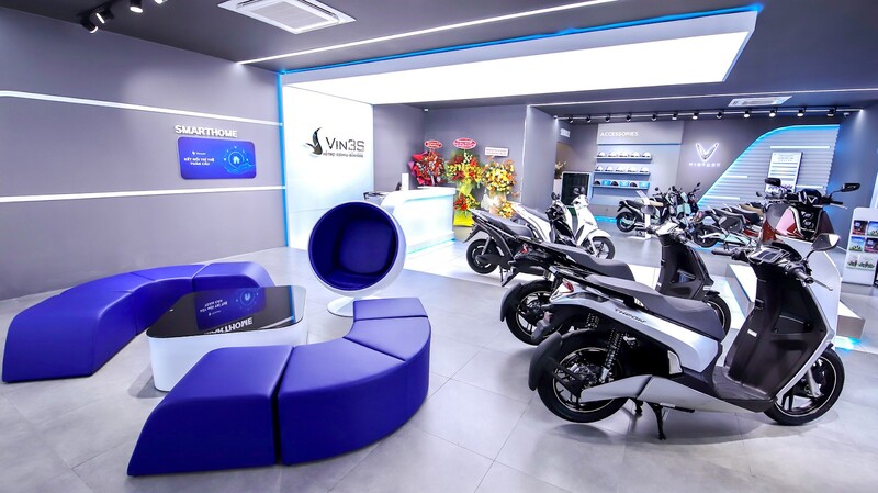 motorbike-showroom-design