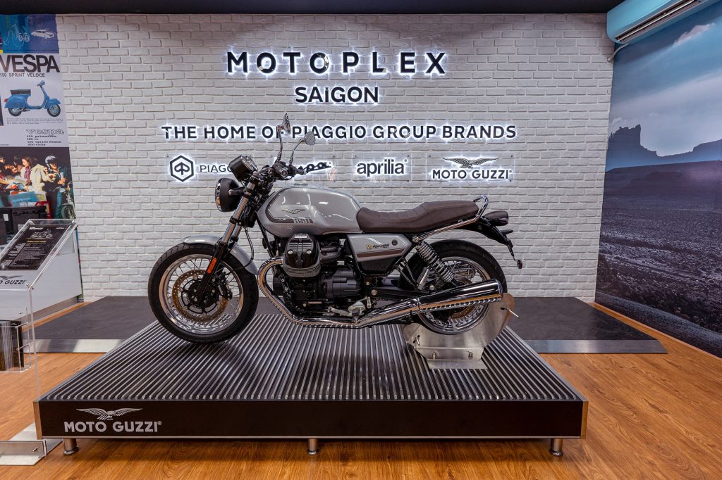 motorbike-showroom-design