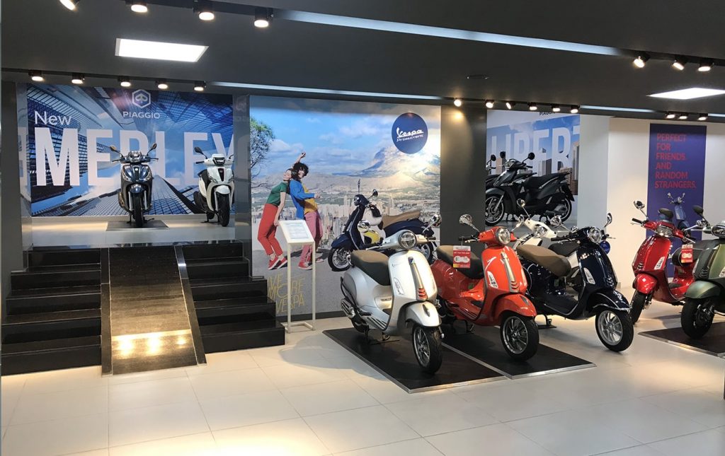 motorbike-showroom-design