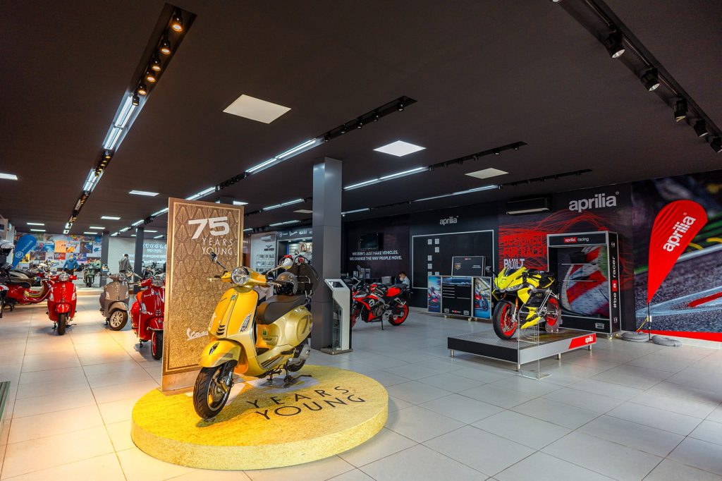 motorbike-showroom-design