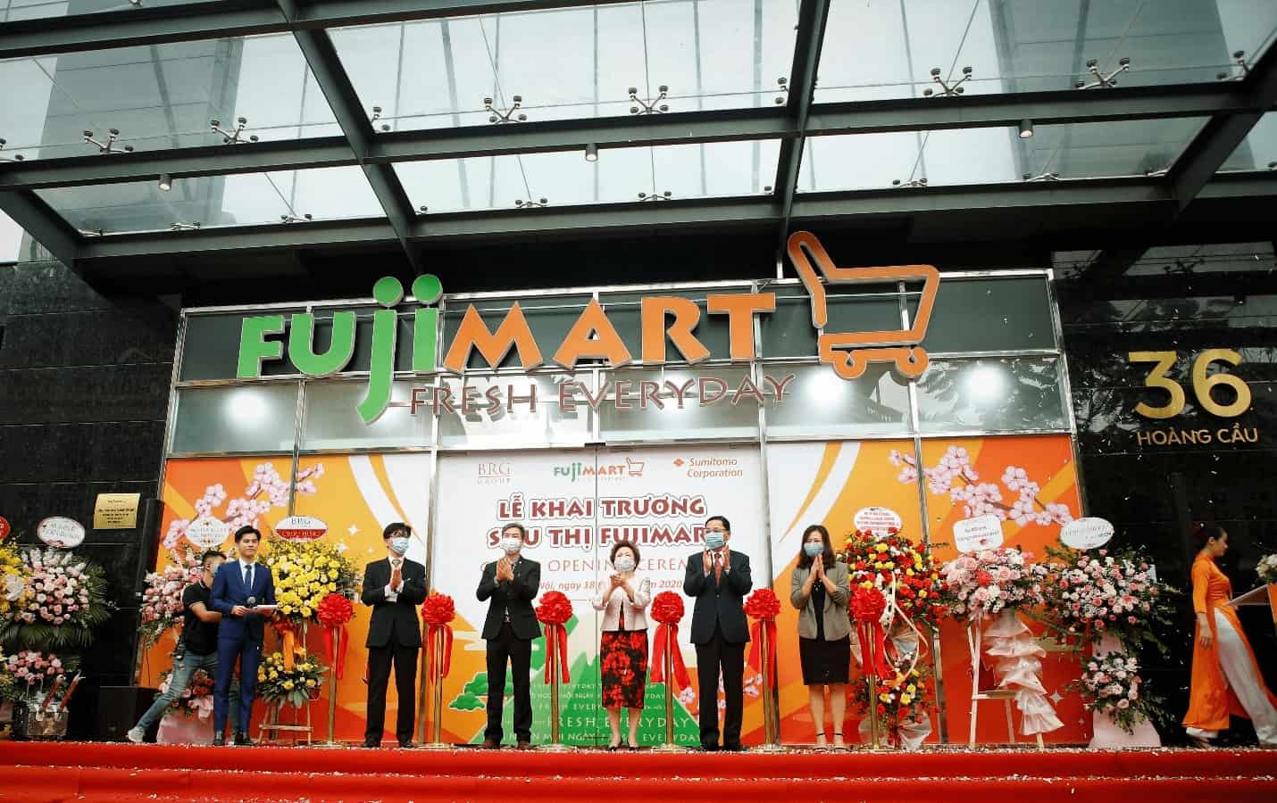 supermarket opening