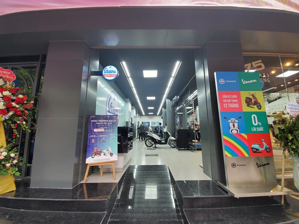 Opening of Piaggio Spring Showroom (84 Quan Thanh)